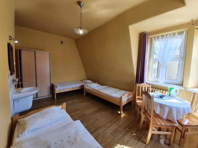 Курортные отели Dom Turysty PTTK w Bielsku - Białej Бельско-Бяла-32